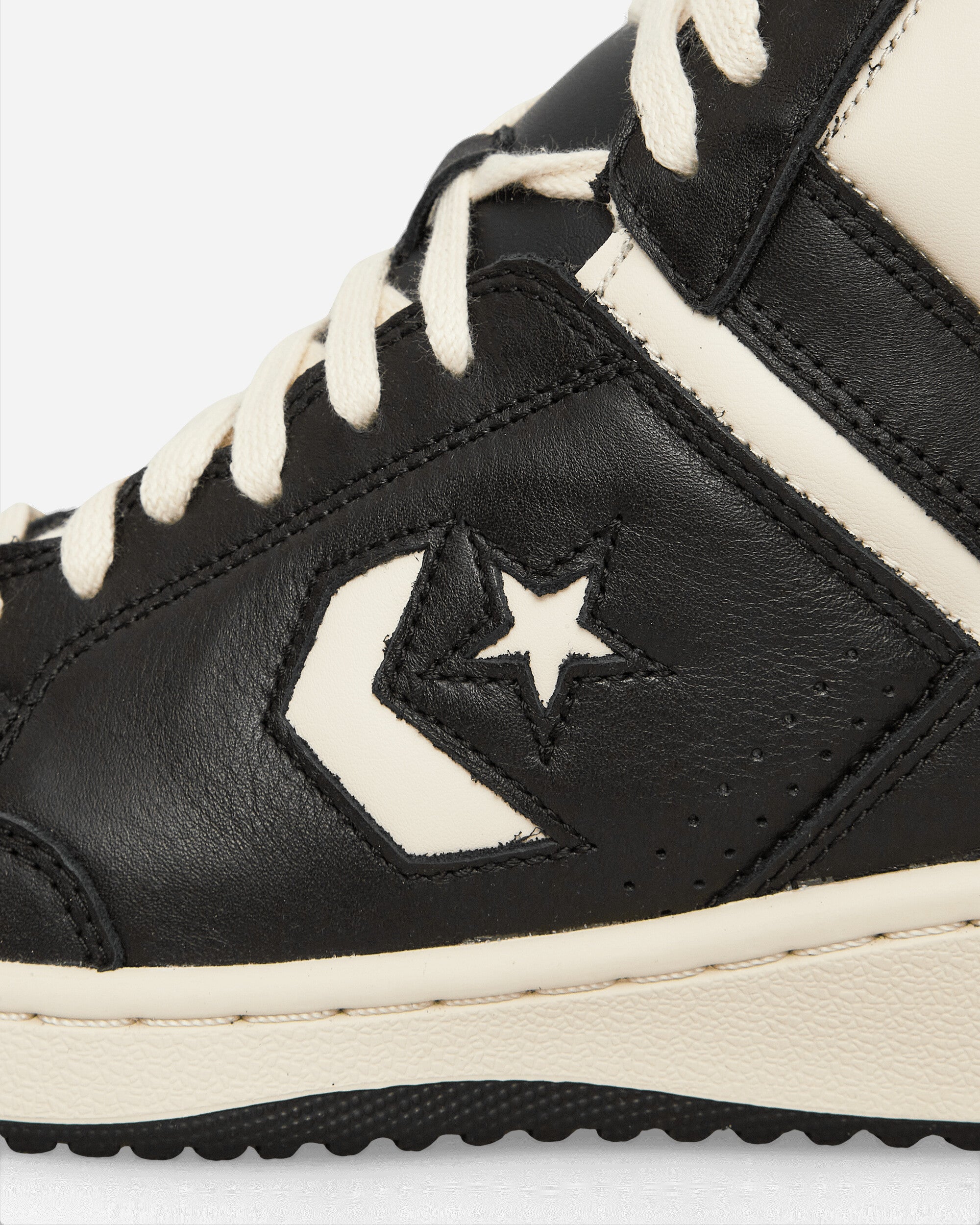 Converse Weapon Black/Natural Ivory/Black Sneakers Mid A04400C