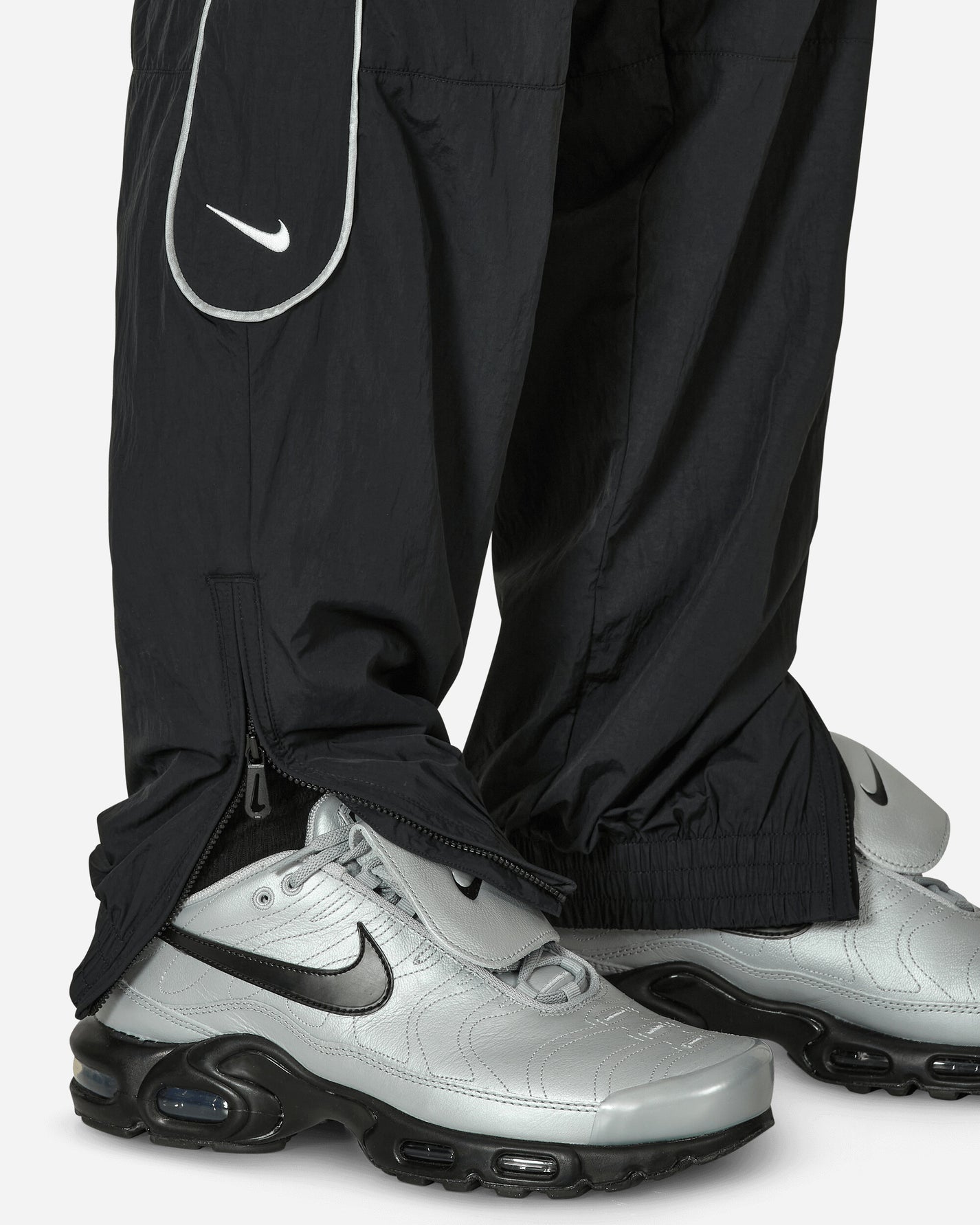 Nike M Solo Swsh Trk Pant Black/White Pants Track Pants FB8620-010