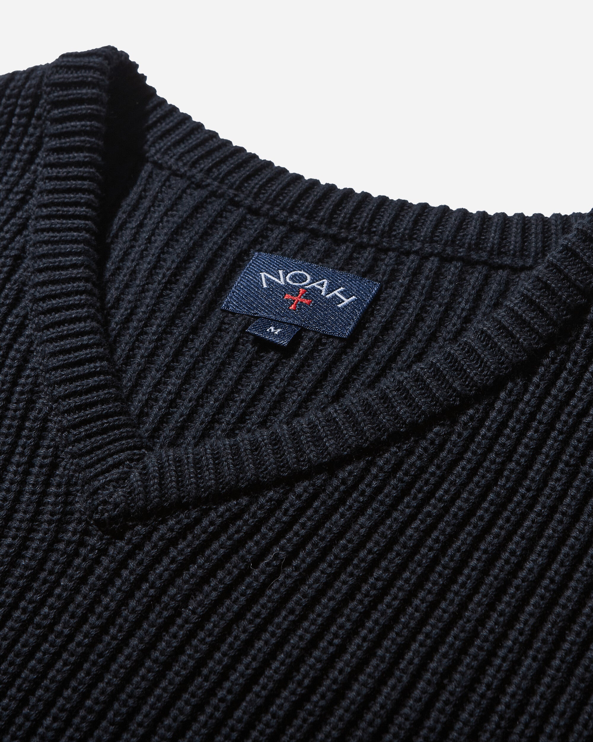 Noah V-Neck Shaker Stitch Sweater Navy Knitwears Sweaters SW070FW24 NVY