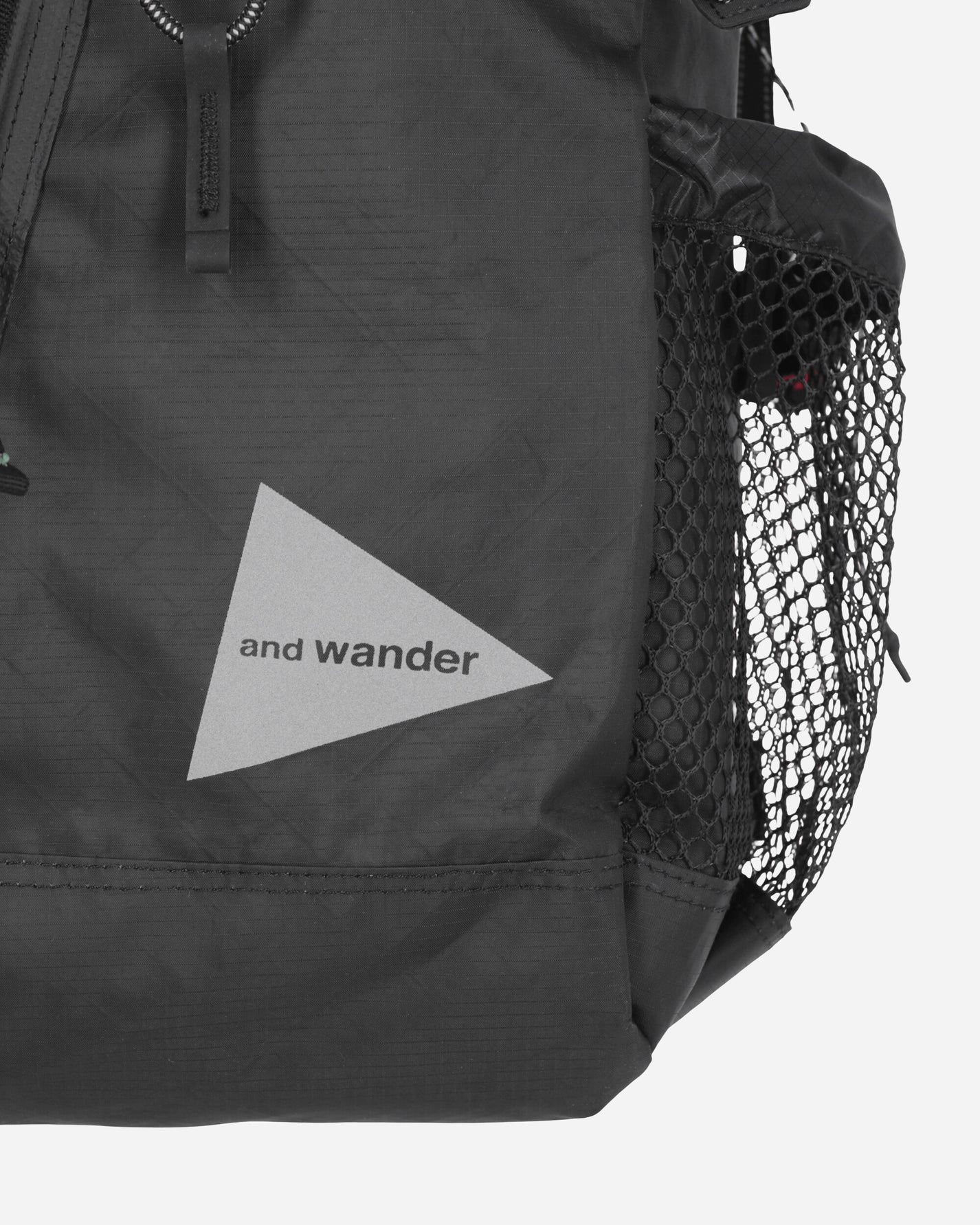 and wander 101 Ecopak 30L Backpack black Bags and Backpacks Backpacks 5744975191 010