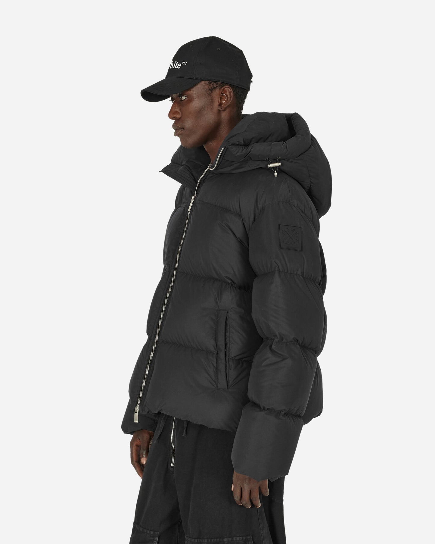 Off-White Patch Arr Down Puffer Jacket Black/Black Coats and Jackets Down Jackets OMEJ006F23FAB001 1010